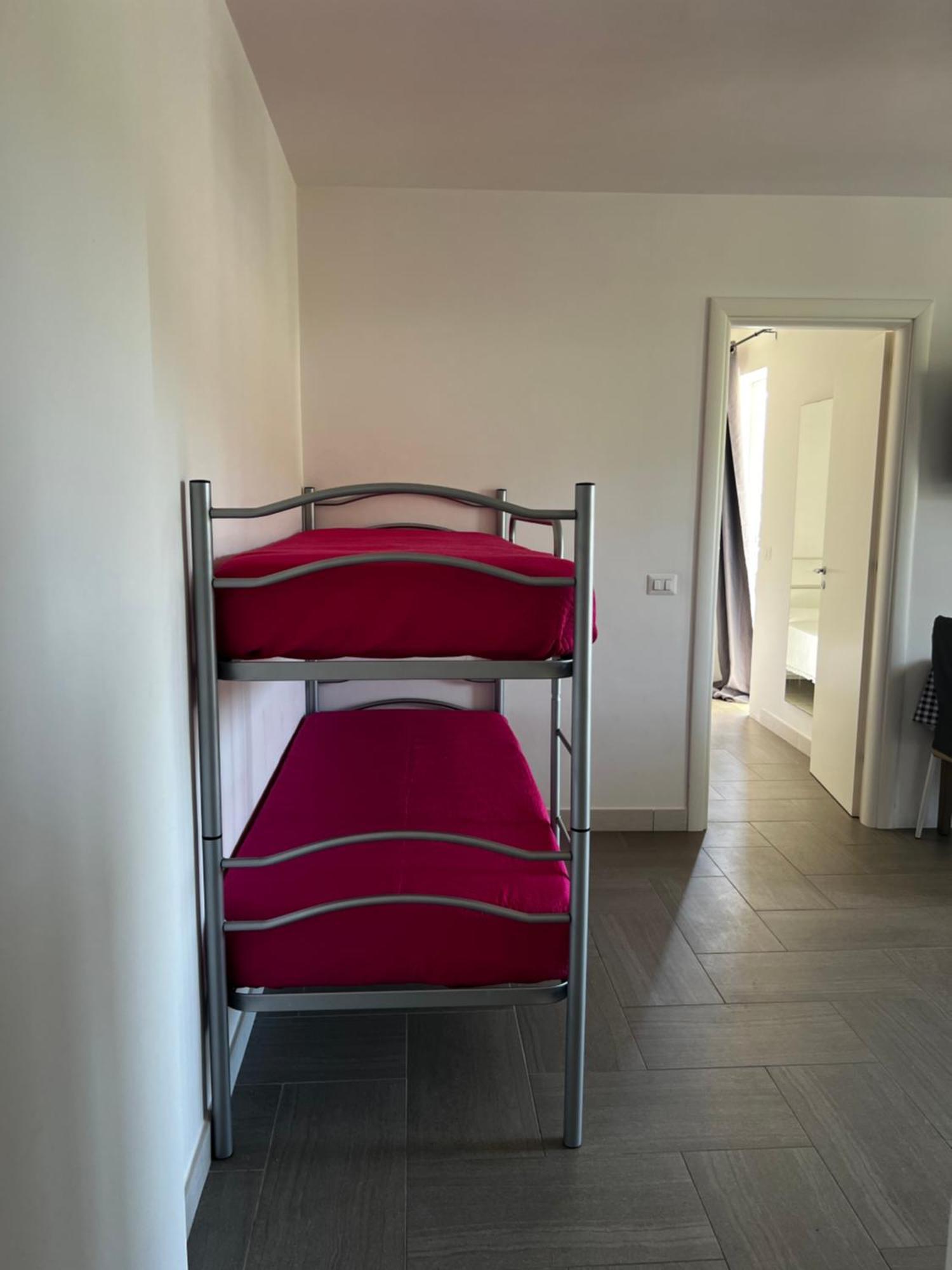 Tosk House 2 Apartment Peschici Bagian luar foto