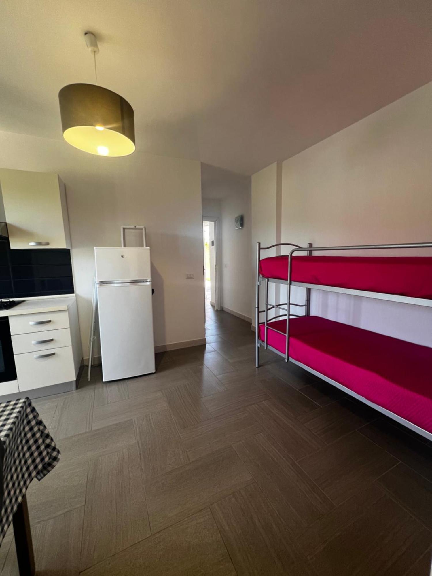 Tosk House 2 Apartment Peschici Bagian luar foto