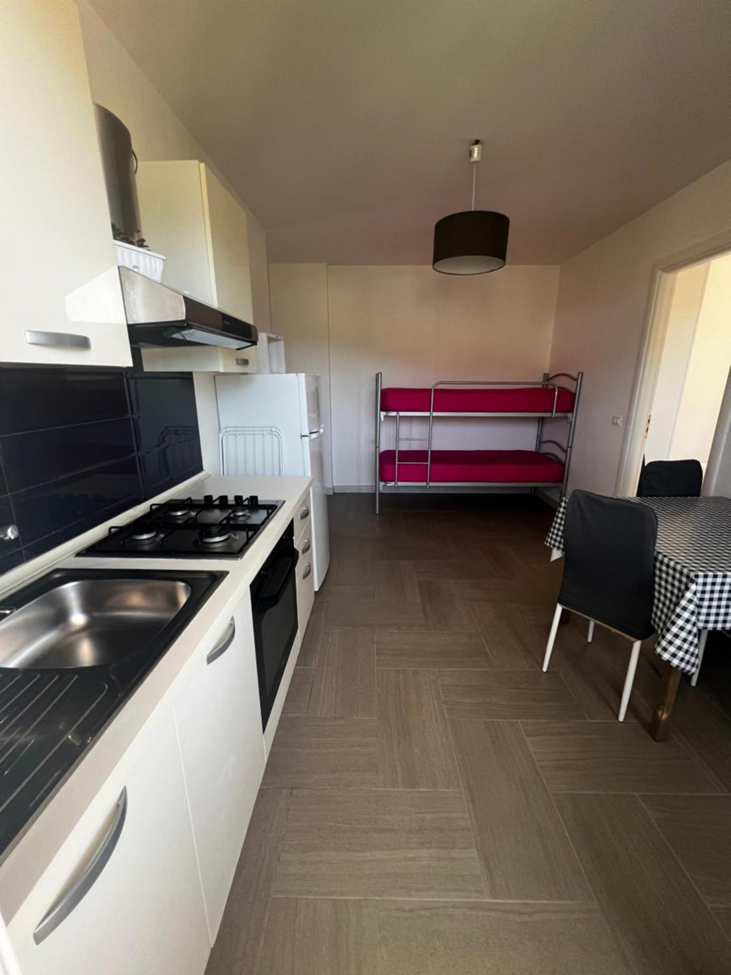 Tosk House 2 Apartment Peschici Bagian luar foto
