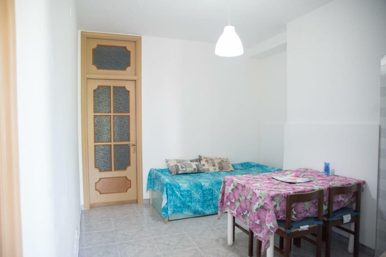 Tosk House 2 Apartment Peschici Bagian luar foto